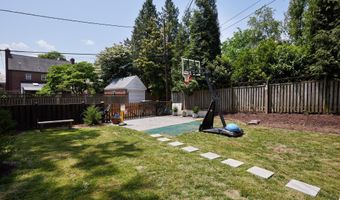 4826 BUTTERWORTH Pl NW, Washington, DC 20016