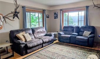 103 S 4th St, Bridger, MT 59014