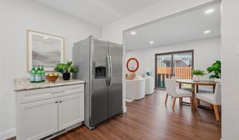2373 Hiddengarden Ct, Ballwin, MO 63021