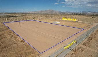 61 Hopland St, Adelanto, CA 92394