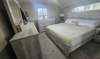 900 Lawn Ave, Hamilton, OH 45013