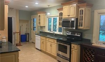 172 Greenville Rd, North Smithfield, RI 02896