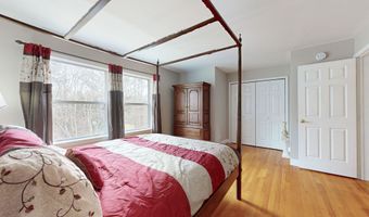 20 Driftway Rd, Danbury, CT 06811