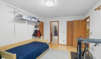 12840 Saunders Rd, Anchorage, AK 99516
