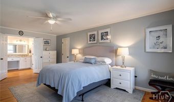 105 Moss Side Dr, Athens, GA 30607