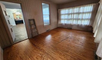 302 W 7th St, Bicknell, IN 47512