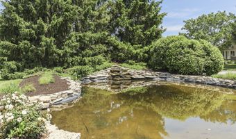 7386 Lake Lakota Pl, Indianapolis, IN 46217