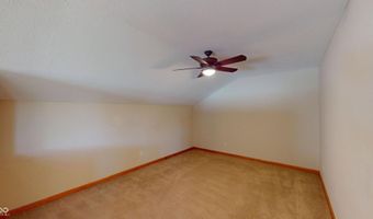 7427 Oak Knoll Dr, Indianapolis, IN 46217
