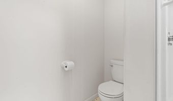 16 Edward Cir, Bedford, NH 03110