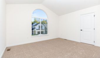 27621 Maryjane Ln E, Chesterfield, MI 48047