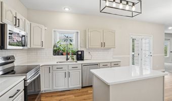 305 NE 16th St, Ankeny, IA 50021
