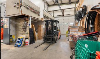 906 Broadwater Ave, Billings, MT 59101