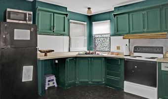 396 S Pine Lake Dr, Batesville, MS 38606