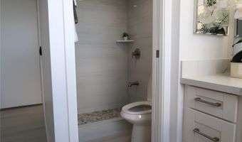 98-501 Koauka Loop A1006, Aiea, HI 96701