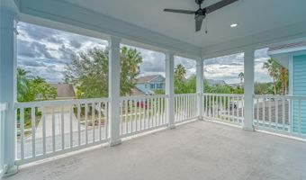 5718 SEA TURTLE Pl, Apollo Beach, FL 33572