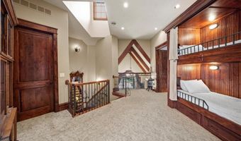 1060 Lake Viking Ter, Altamont, MO 64620