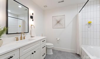 6527 Burlwood Rd, Charlotte, NC 28211