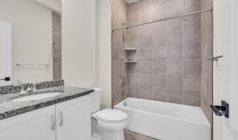 6 Augustus Dr, Middletown, NJ 07748