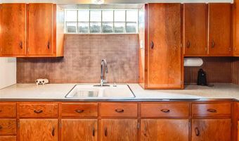 3448 Meridocia St, Alton, IL 62002