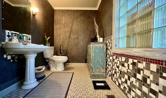 330 Hawthorne Dr, Bedford, IN 47421