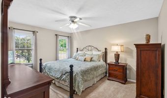 866 Westgate Dr, Anderson, IN 46012