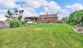 4 N CONESTOGA VIEW Dr, Akron, PA 17501