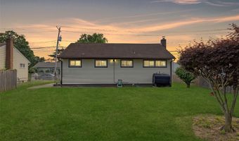 3422 Great Neck Rd, Amityville, NY 11701