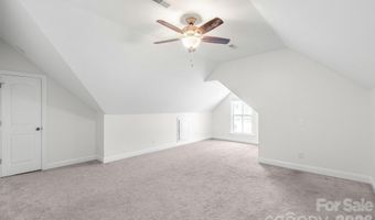 939 Old Stagecoach Rd, Camden, SC 29020