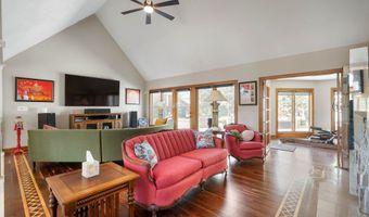 6520 Forrest Commons Blvd, Indianapolis, IN 46227