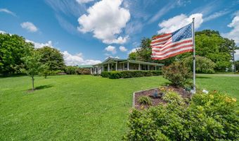 7566 Section Line Rd, Albertville, AL 35950