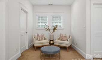 1815 DeArmon Dr, Charlotte, NC 28205