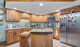 6980 White Oak Dr, Avon, IN 46123