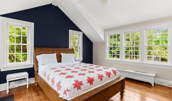 175 Cat Rock Rd, Cos Cob, CT 06807