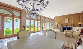 69 Nayatt Rd, Barrington, RI 02806