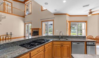135 Oak Leaf Trl, Benton, LA 71006