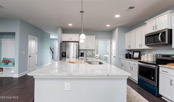2154 Marietta Cir NW, Ash, NC 28420