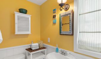 417 S MAIN St, Berlin, MD 21811