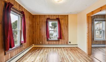 29 Griffing Ave, Danbury, CT 06810