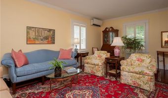 198 Gibbs Ave, Newport, RI 02840