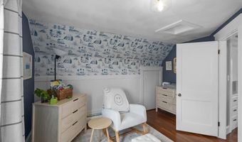 35 Barney St, East Providence, RI 02916