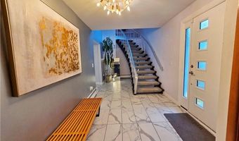141 Glen Ridge Rd, Cranston, RI 02920