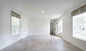 16 CLAYTON Dr, Clayton, DE 19938