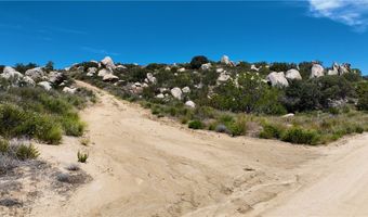 988 Crazy Horse Canyon Dr, Aguanga, CA 92536