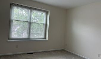 1964 Boulder Dr, Ann Arbor, MI 48104