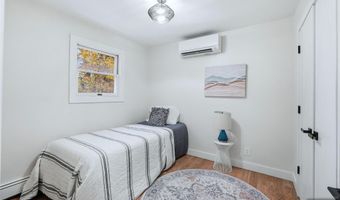 20 Dojean Ct, Bergenfield, NJ 07621