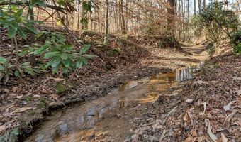 4935 Tanners Spring Dr, Alpharetta, GA 30022