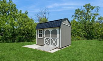 504 11th St, Adair, IA 50002