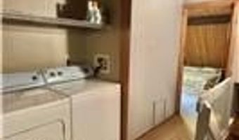 1722 Treetop Trl, Akron, OH 44313