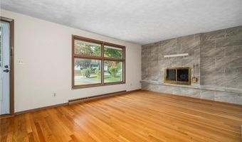 86 Forestdale Dr, Cumberland, RI 02864