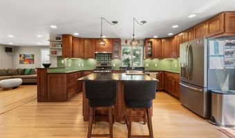 94 Lovett St, Beverly, MA 01915